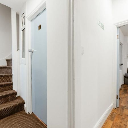 Upton Park Bedrooms 25 Min To Central London Ngoại thất bức ảnh