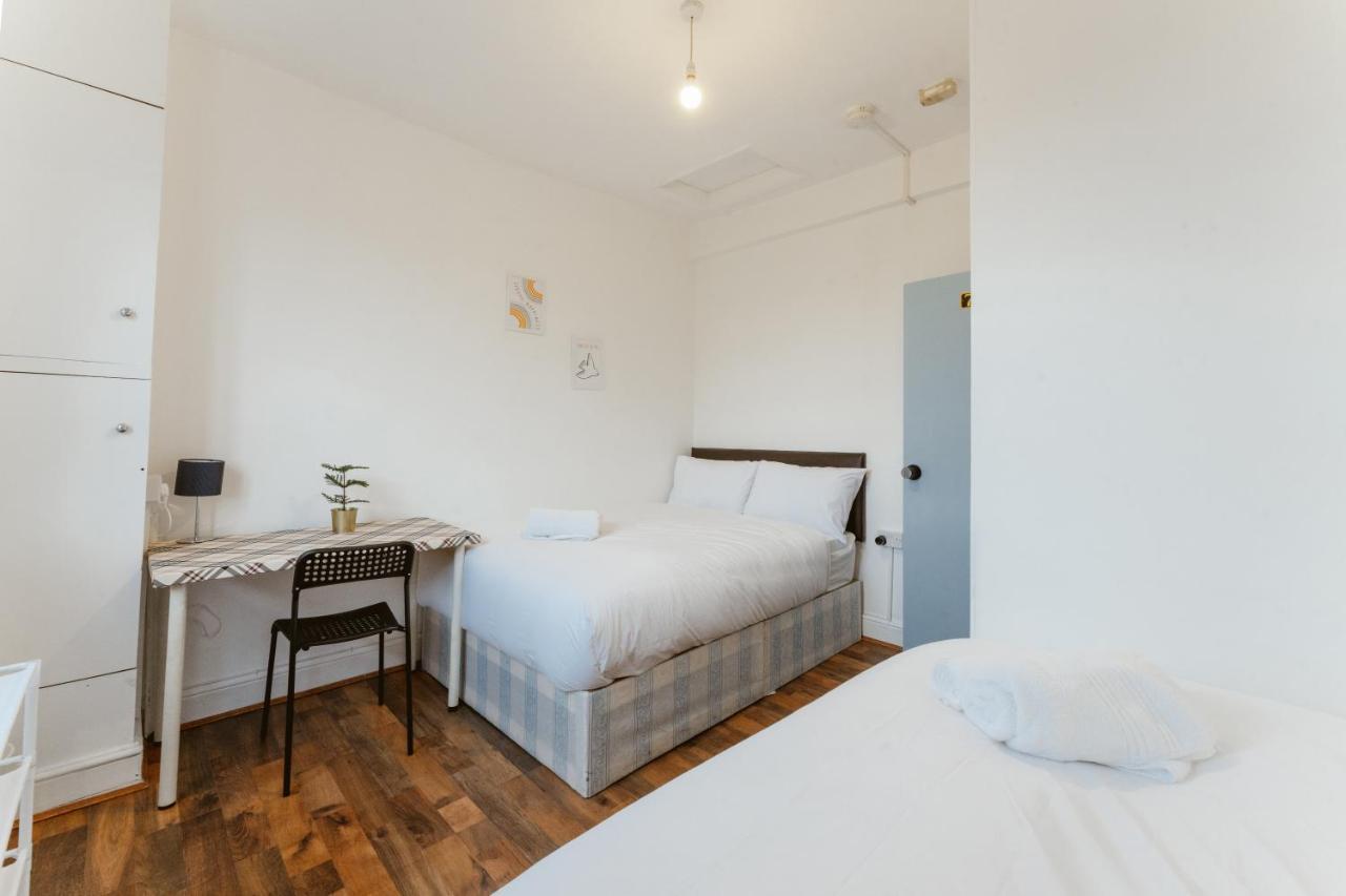 Upton Park Bedrooms 25 Min To Central London Ngoại thất bức ảnh