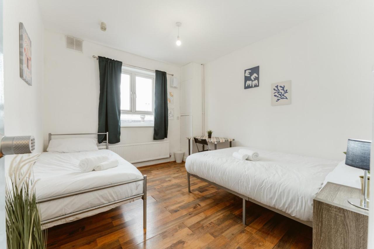 Upton Park Bedrooms 25 Min To Central London Ngoại thất bức ảnh