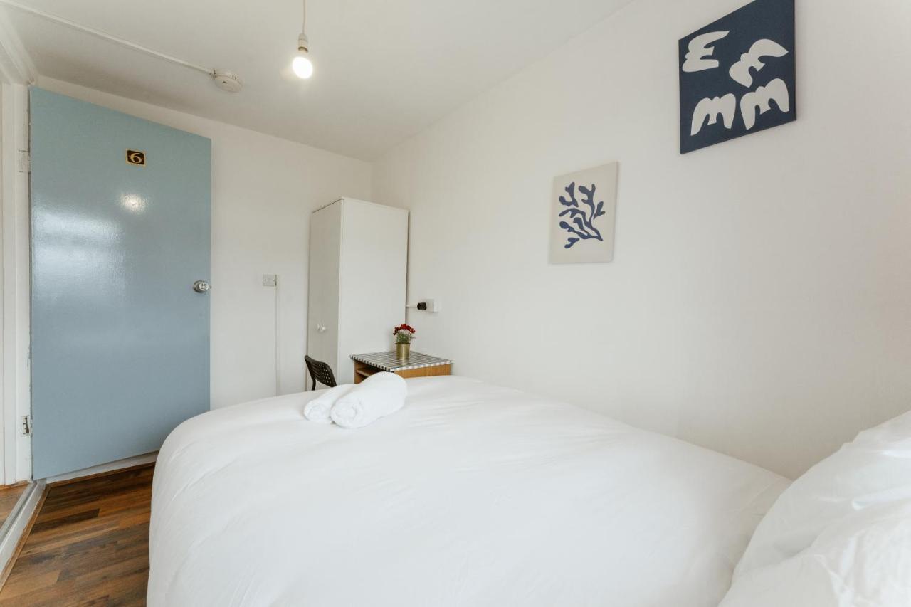 Upton Park Bedrooms 25 Min To Central London Ngoại thất bức ảnh