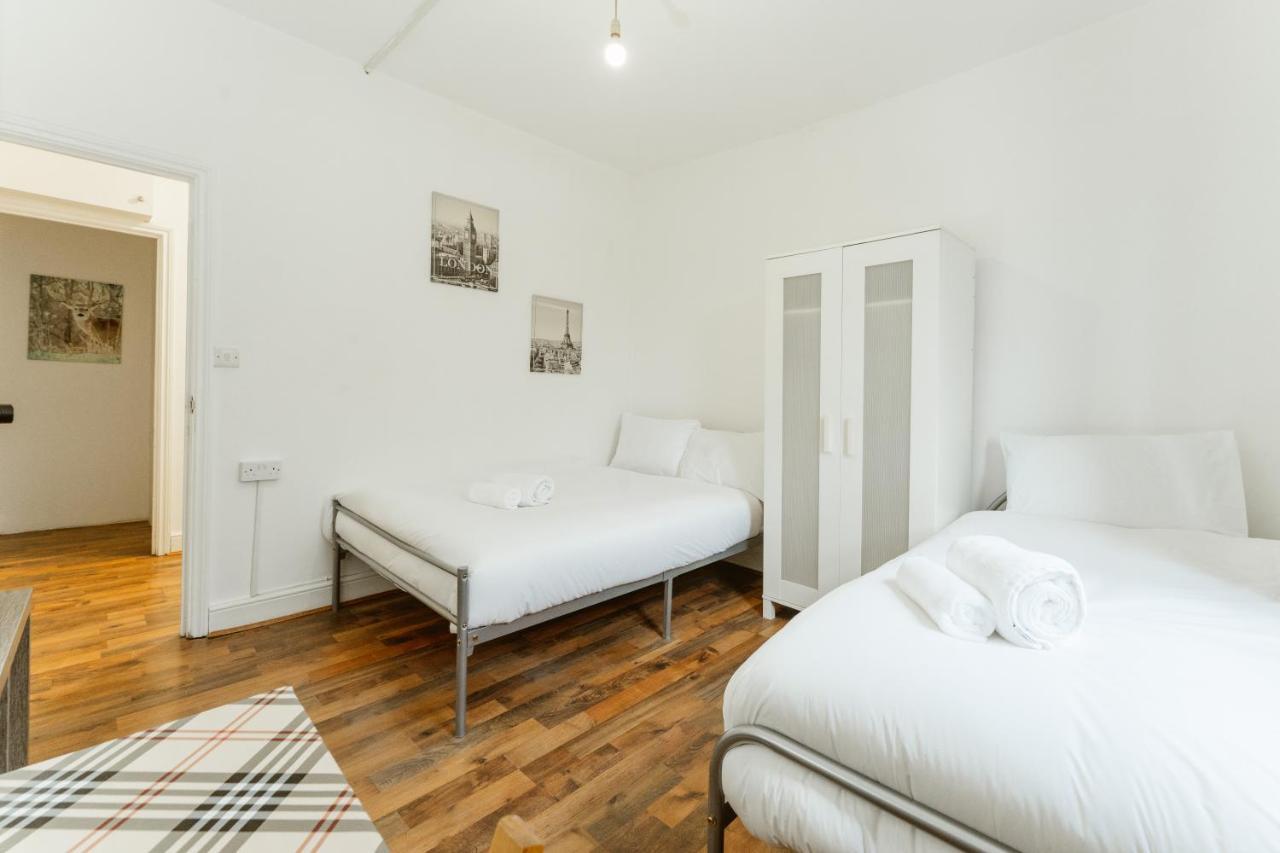 Upton Park Bedrooms 25 Min To Central London Ngoại thất bức ảnh