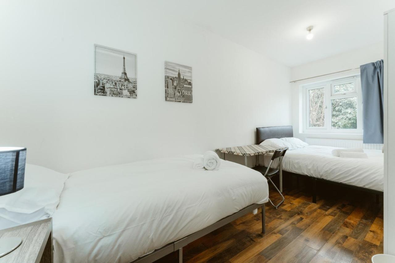 Upton Park Bedrooms 25 Min To Central London Ngoại thất bức ảnh