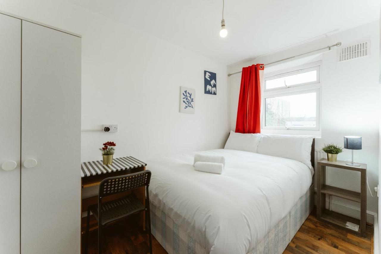 Upton Park Bedrooms 25 Min To Central London Ngoại thất bức ảnh