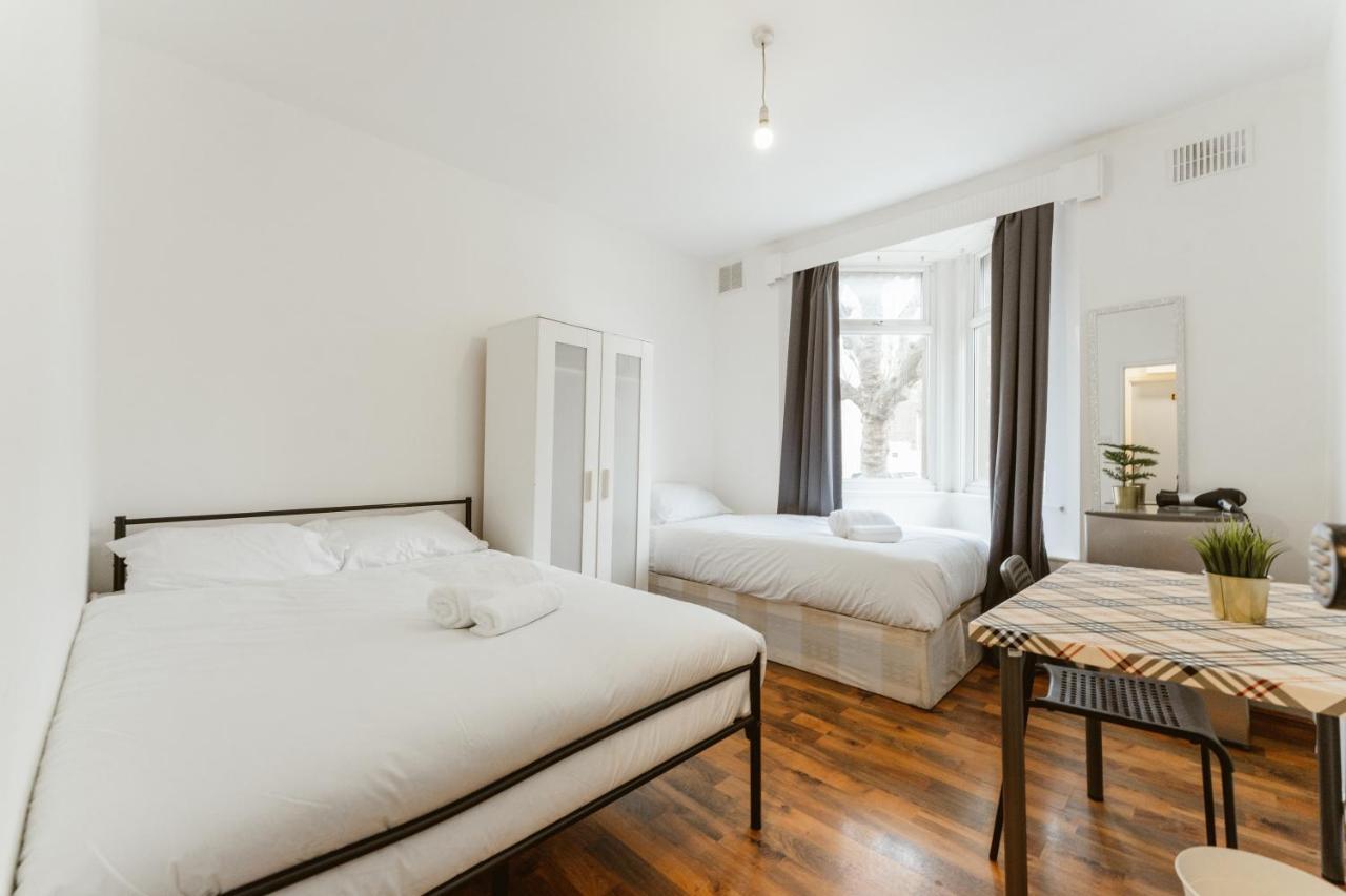 Upton Park Bedrooms 25 Min To Central London Ngoại thất bức ảnh